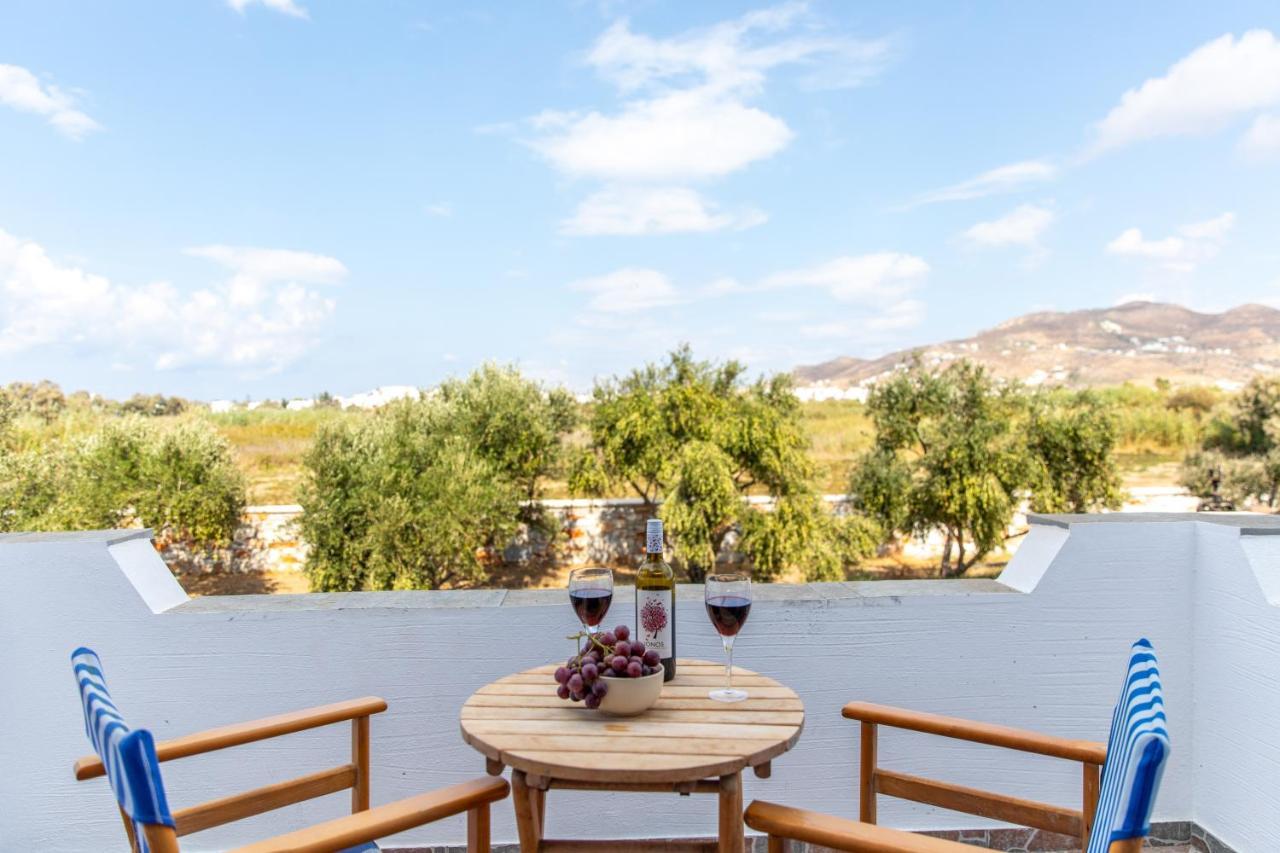Surfer Paradise Naxos City Exterior photo